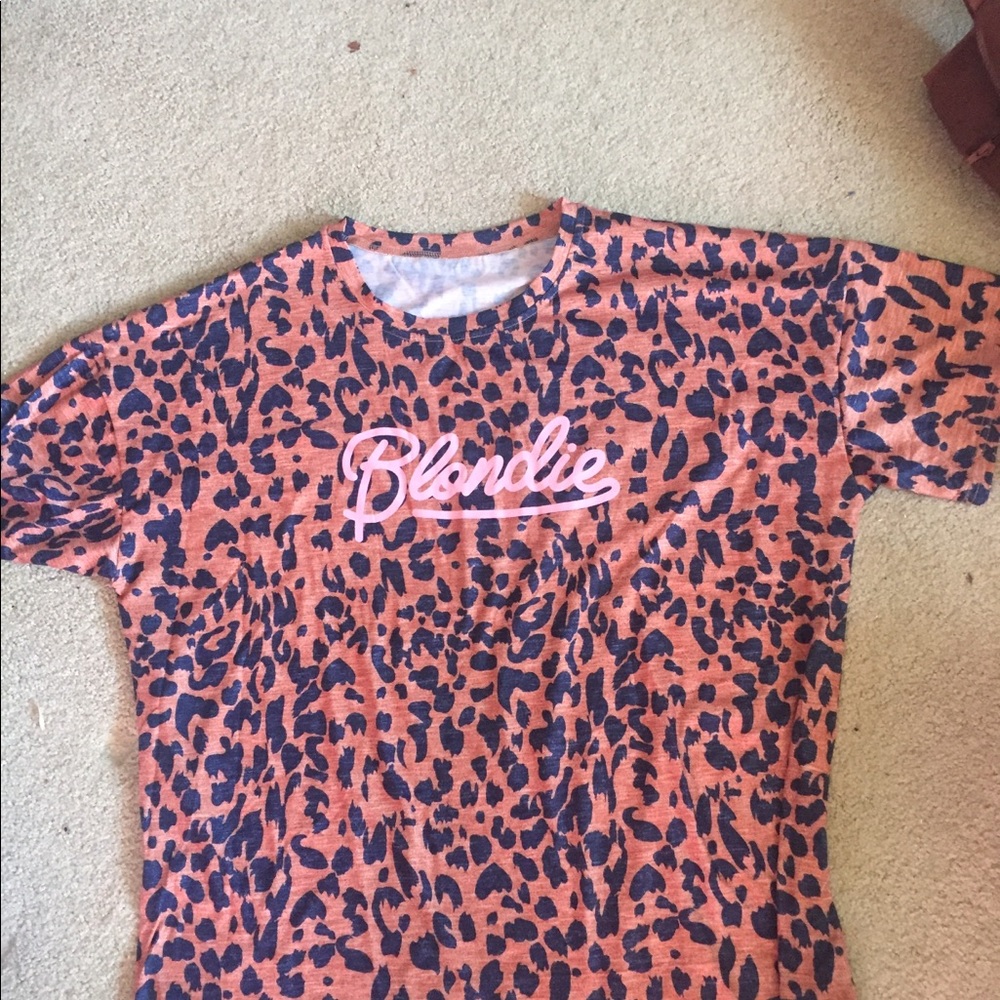 Women’s leopard print shirt size 1X